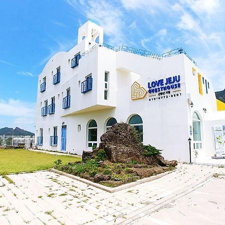 Love Jeju - Sanbangsan Согвипхо Экстерьер фото