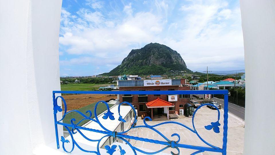 Love Jeju - Sanbangsan Согвипхо Экстерьер фото
